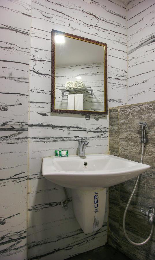 היידראבד Treebo Address Inn, Banjara Hills מראה חיצוני תמונה