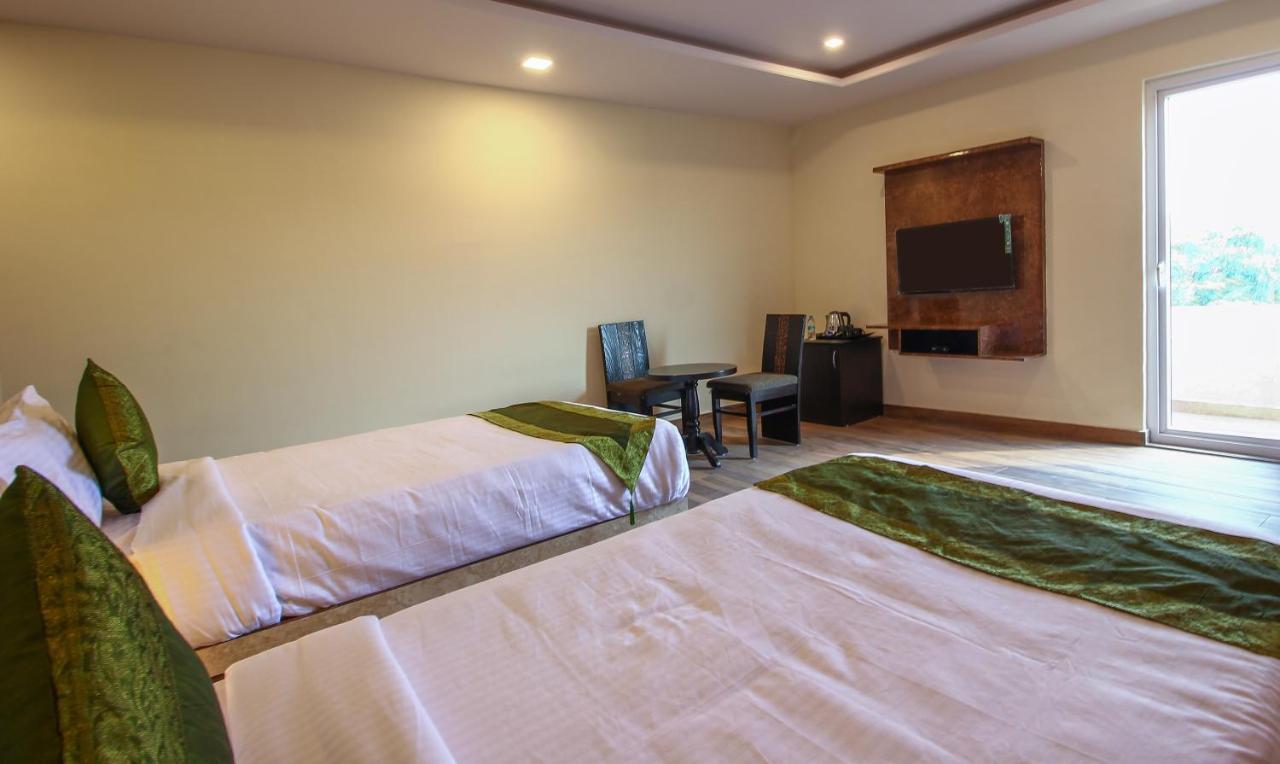 היידראבד Treebo Address Inn, Banjara Hills מראה חיצוני תמונה