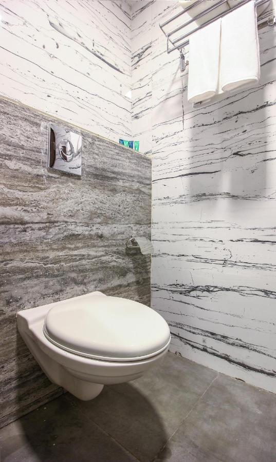 היידראבד Treebo Address Inn, Banjara Hills מראה חיצוני תמונה