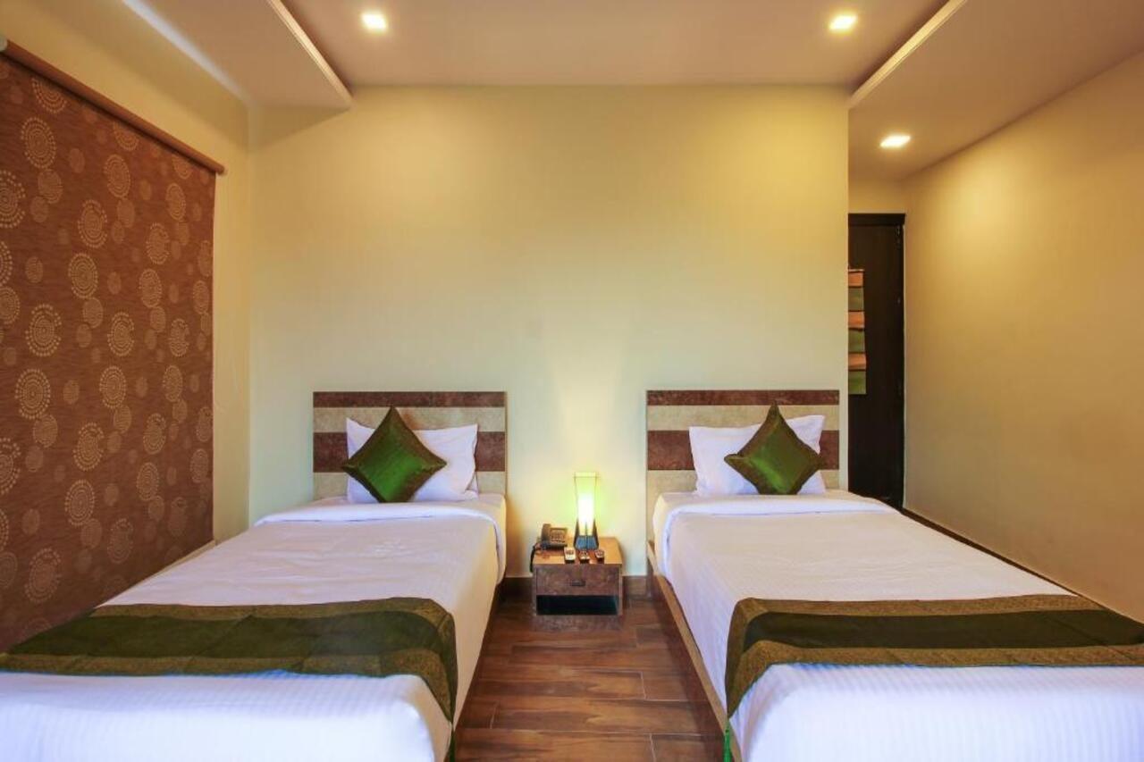 היידראבד Treebo Address Inn, Banjara Hills מראה חיצוני תמונה