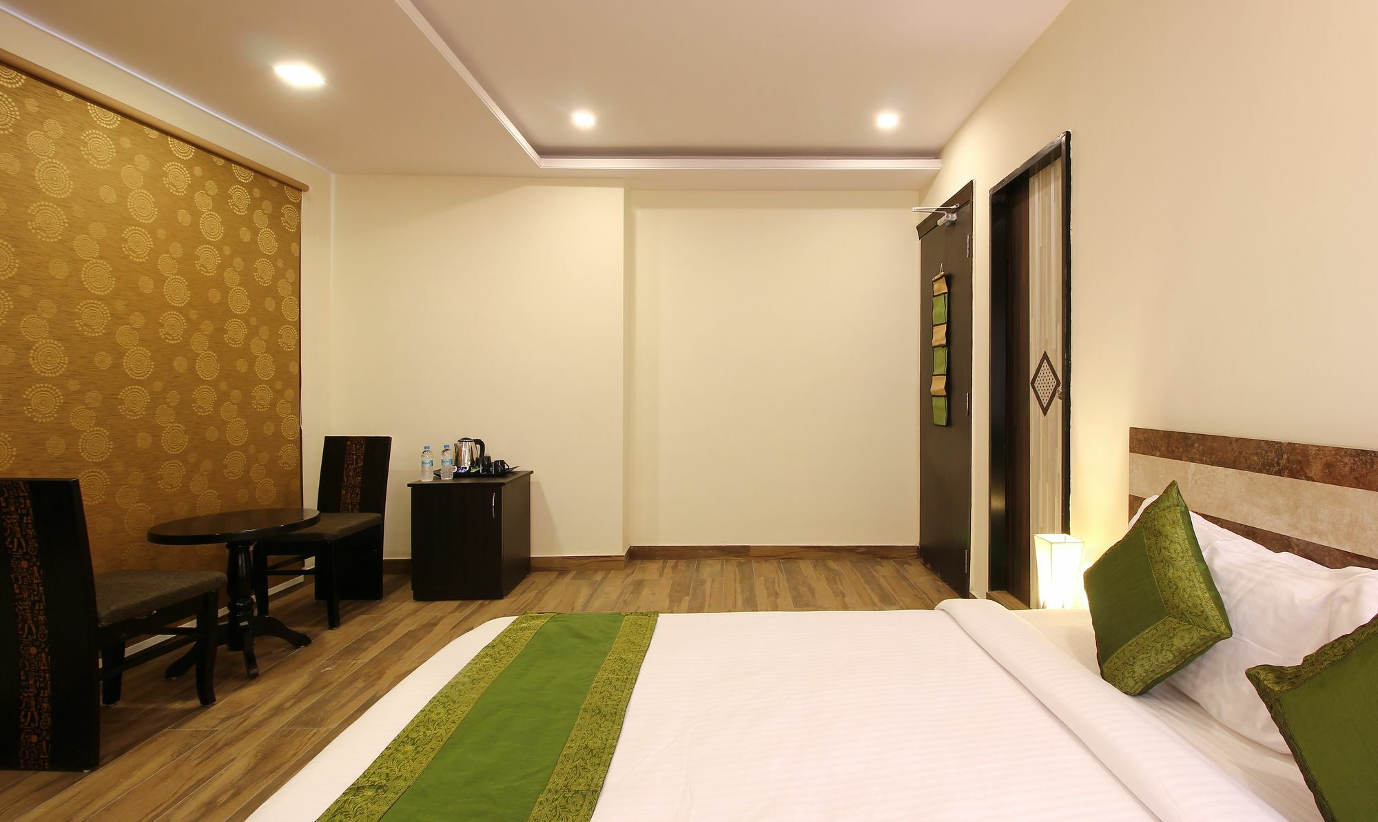 היידראבד Treebo Address Inn, Banjara Hills מראה חיצוני תמונה