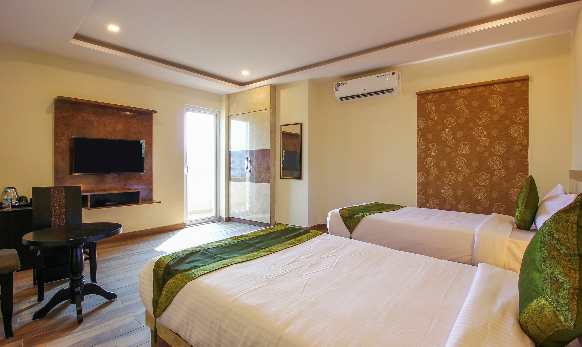 היידראבד Treebo Address Inn, Banjara Hills מראה חיצוני תמונה